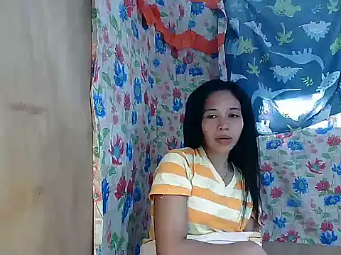 Chat +18 de PinaySkinnyGirl ao vivo