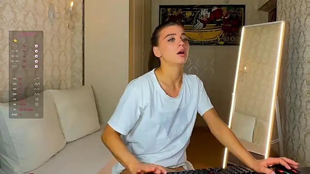 دردشة EvaHoly الجنسية المباشرة