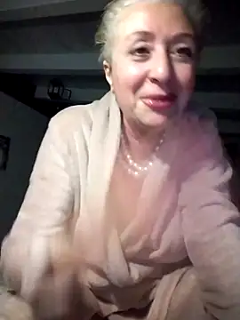 Živý XXX chat divinaerotica