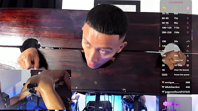 sweet_boygay élő XXX-chatje