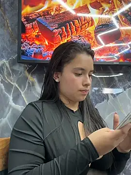 Chat +18 de Miss_Bella_Flame ao vivo