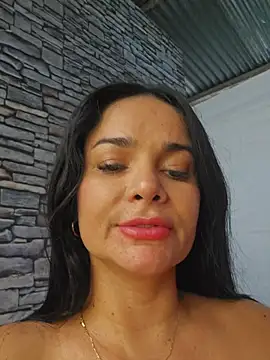 CataleyaRusso Adlı Modelin Canlı XXX Sohbeti