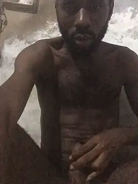 BbklaqのライブXXXチャット