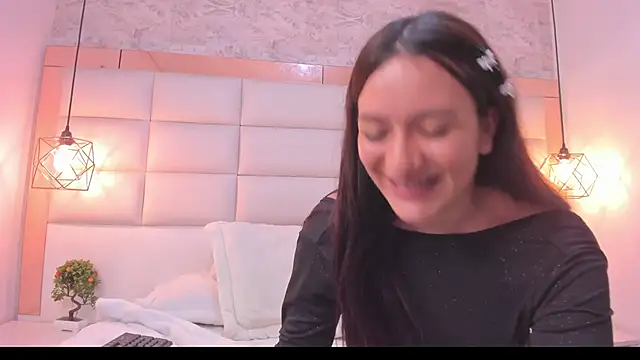 Chat +18 de Dali_collin ao vivo