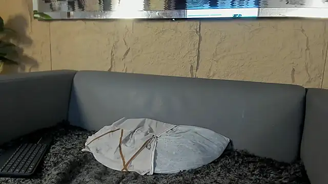 elliot_colton: απευθείας συνομιλία ΧΧΧ