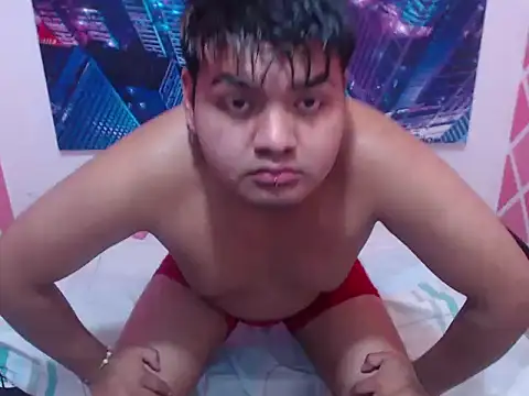 XNoahDeepThroatX 现场XXX聊天