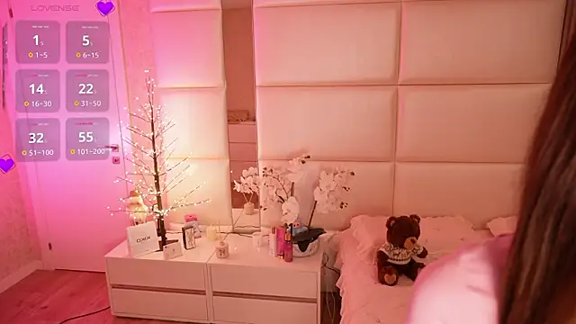 Chat XXX en directo de Lilly_Colins