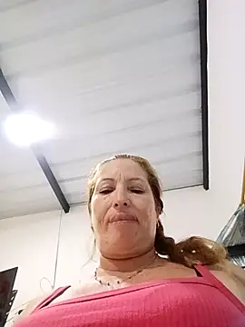 Sexy-Woman-Mature 现场XXX聊天