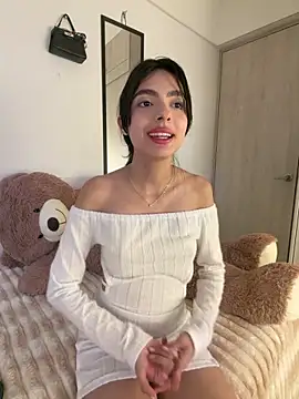 XXX chat uživo modela ZaraLuuv