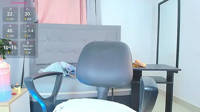 saray_reesee 现场XXX聊天