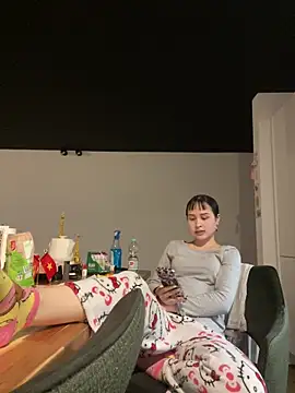 Chat XXX en directo de Just-Lilly