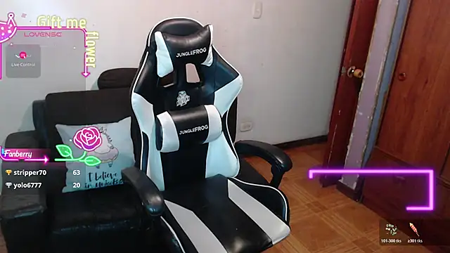 Chat +18 de MeliisaRobers ao vivo