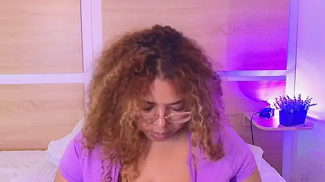 Chat XXX en directo de Your_big_ebony_goddness