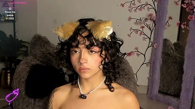 Chat XXX en directo de sami_monroe