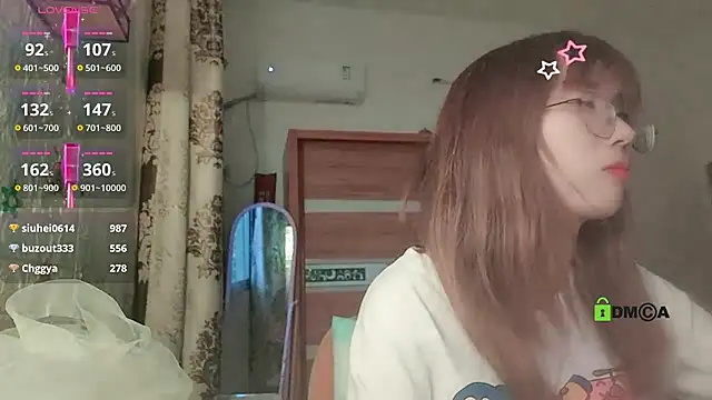 Lili_666 Show in webcam