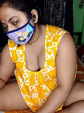 Pertunjukan Kamera Web MAGGO-11