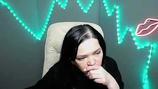 LauraFinn's Live XXX Chat