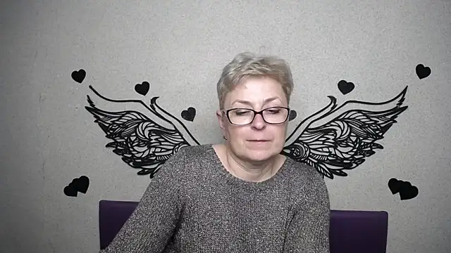 Živý XXX chat EmiliaGree