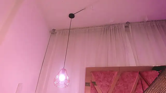 Онлайн чат XXX shantal_cooper_