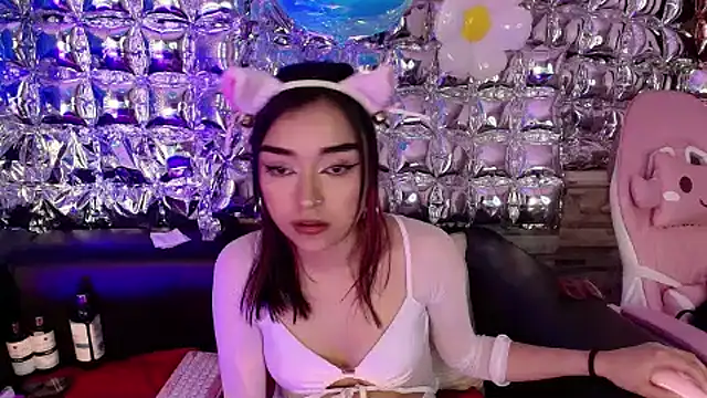 lala_cherry Adlı Modelin Canlı XXX Sohbeti