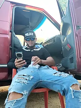 PIGHIGHDIRTY_p0: διαδικτυακό σόου στην κάμερα