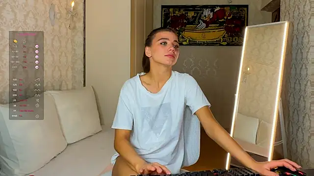 دردشة EvaHoly الجنسية المباشرة