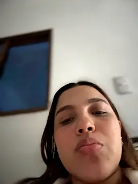 Colibri_xxx – Naživo XXX chat