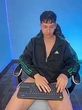 oliver_kyy Live XXX-chat