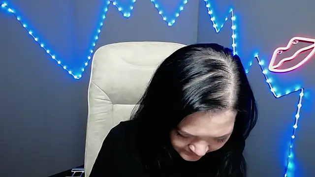 LauraFinn's Live XXX Chat