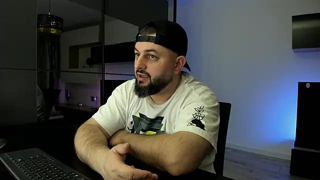 DravenPeakのライブXXXチャット