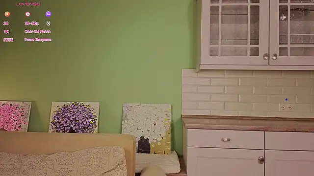 UWU_flower 即時 XXX 聊天