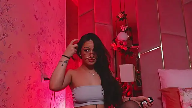 แชท XXX สดของ LucyLextonX