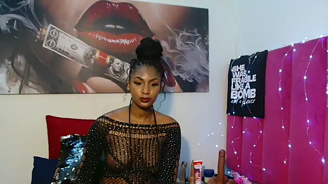 Moreish-06's Live XXX Chat