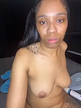 YeahhhitsBreezy's Live XXX Chat