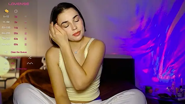 Milana_228 现场XXX聊天