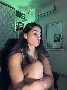 ZarahEvans' Live XXX Chat