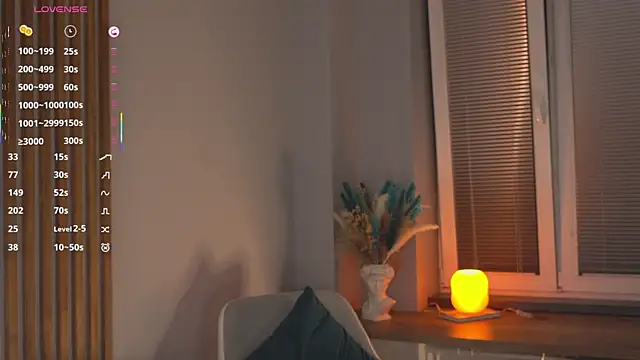 OssieCrews live XXX chat