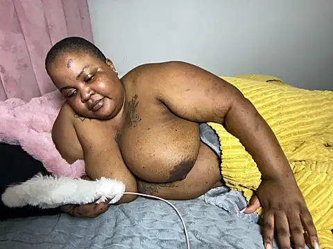 MissLola27 live XXX chat