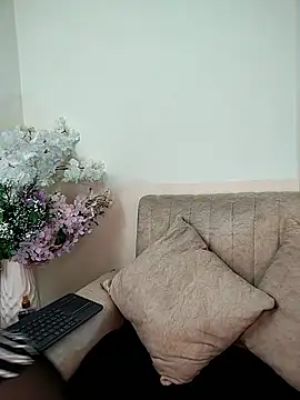 Kiaraa88 现场XXX聊天