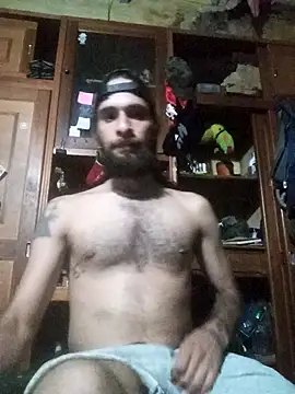 Czat XXX na żywo – hairy_mannn