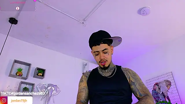 Chat +18 de JordanSmiith_ ao vivo