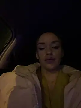 KatieCutieXooo Adlı Modelin Web Kamerası Şovu