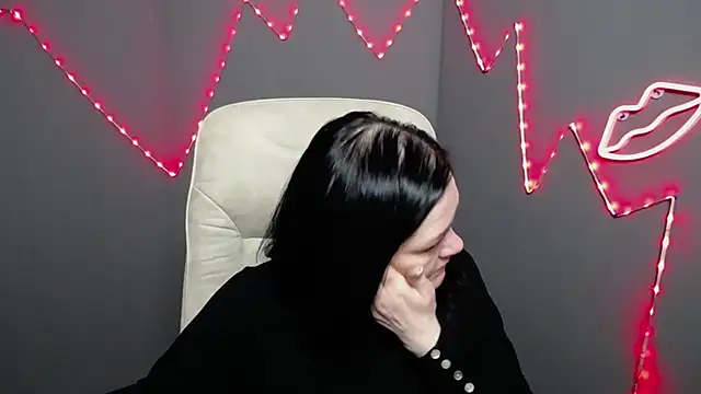 LauraFinn's Live XXX Chat