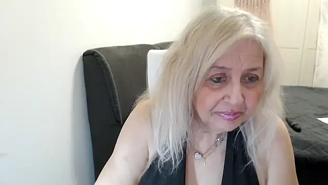 SusiLifeXXX's Live XXX Chat