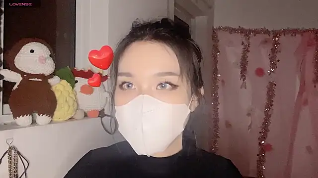 Tieu-May's Live XXX Chat