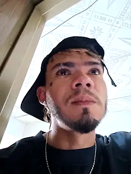 Niick01_ Adlı Modelin Canlı XXX Sohbeti