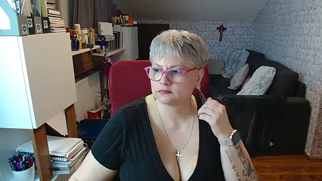 Živý XXX chat bigtits4you