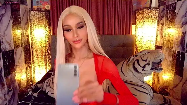 SeductiveSamanthaTS: вебкам-шоу