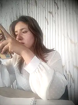 LuisaLean 即時 XXX 聊天