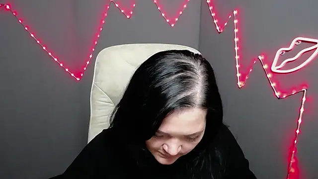 LauraFinn's Live XXX Chat